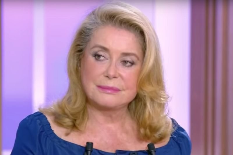 Catherine Deneuve ma 76 lat.