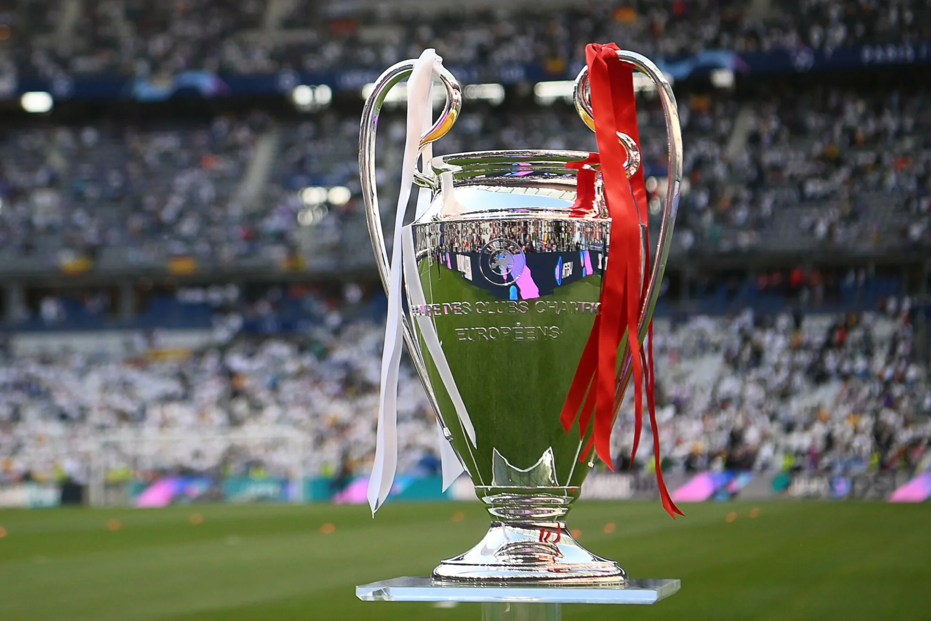 Nareszcie wraca Liga Mistrzów. Bayern Monachium i Liverpool muszą drżeć o awans