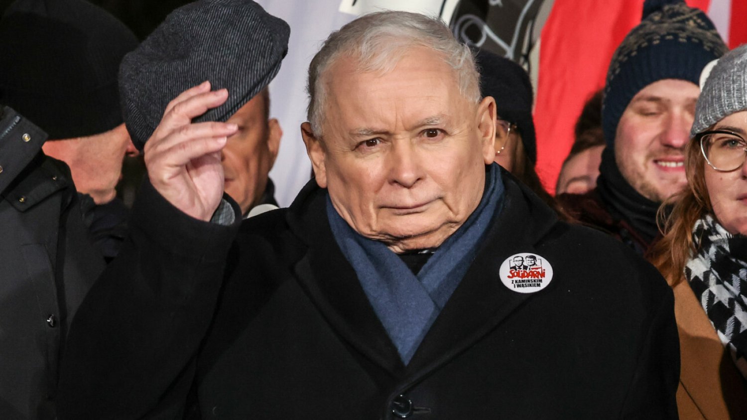 PiS grzmi o "przejęciu" Prokuratury. Na miejscu jest Kaczyński
