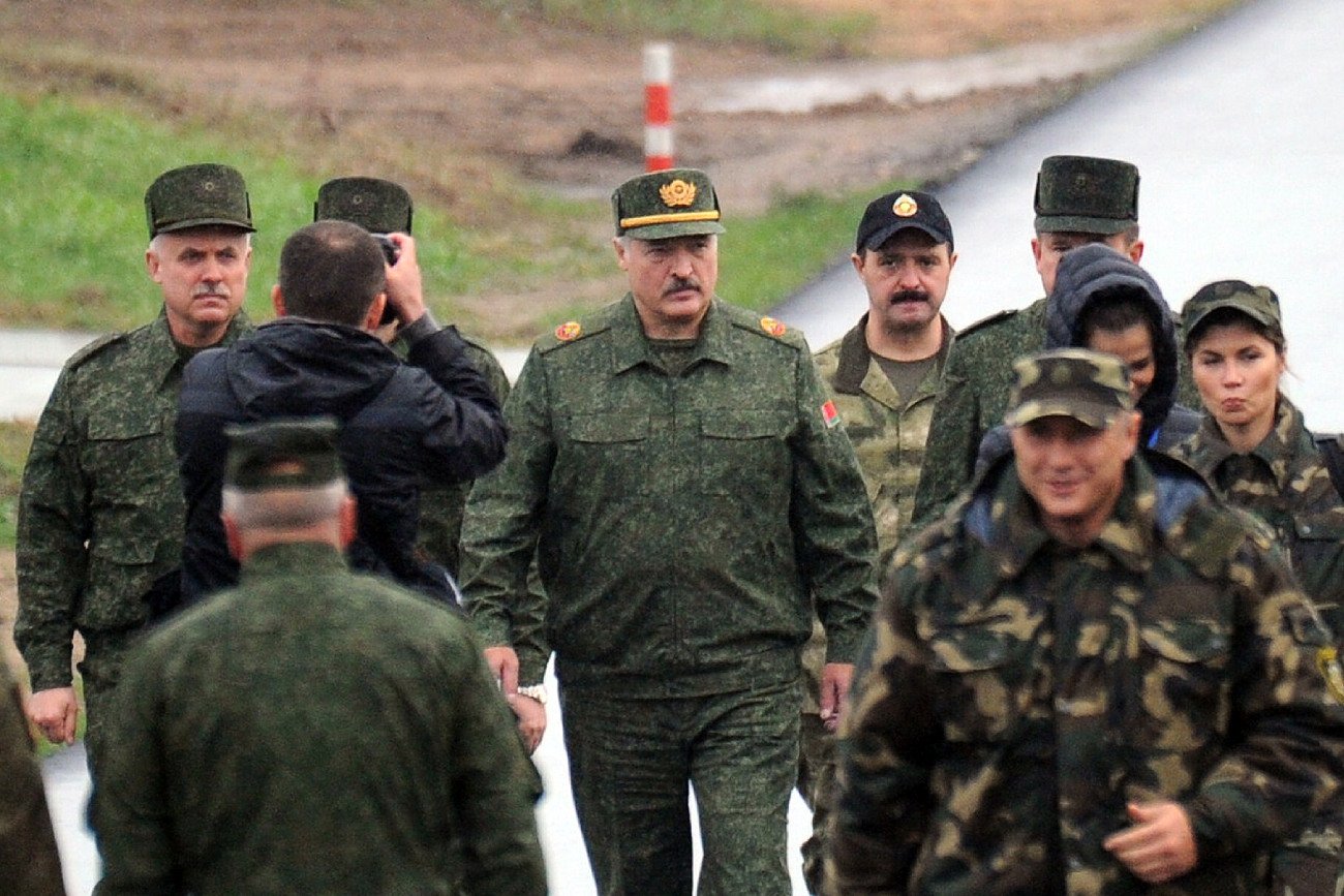 Doszło do kolejnego zastanawiającego zdarzenia w rosyjskiej bazie wojskowej. Alaksandr Łukaszenka w bazie wojskowej.