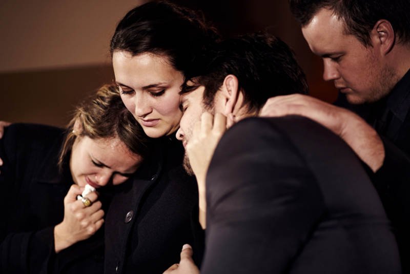 Oparcie ze strony bliskich w okresie świąt jest szczególnie ważne.