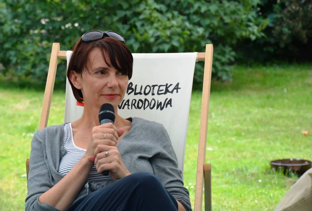 Zanim zaczęła pisać kryminały, Marta Guzowska pracowała jako archeolożka.