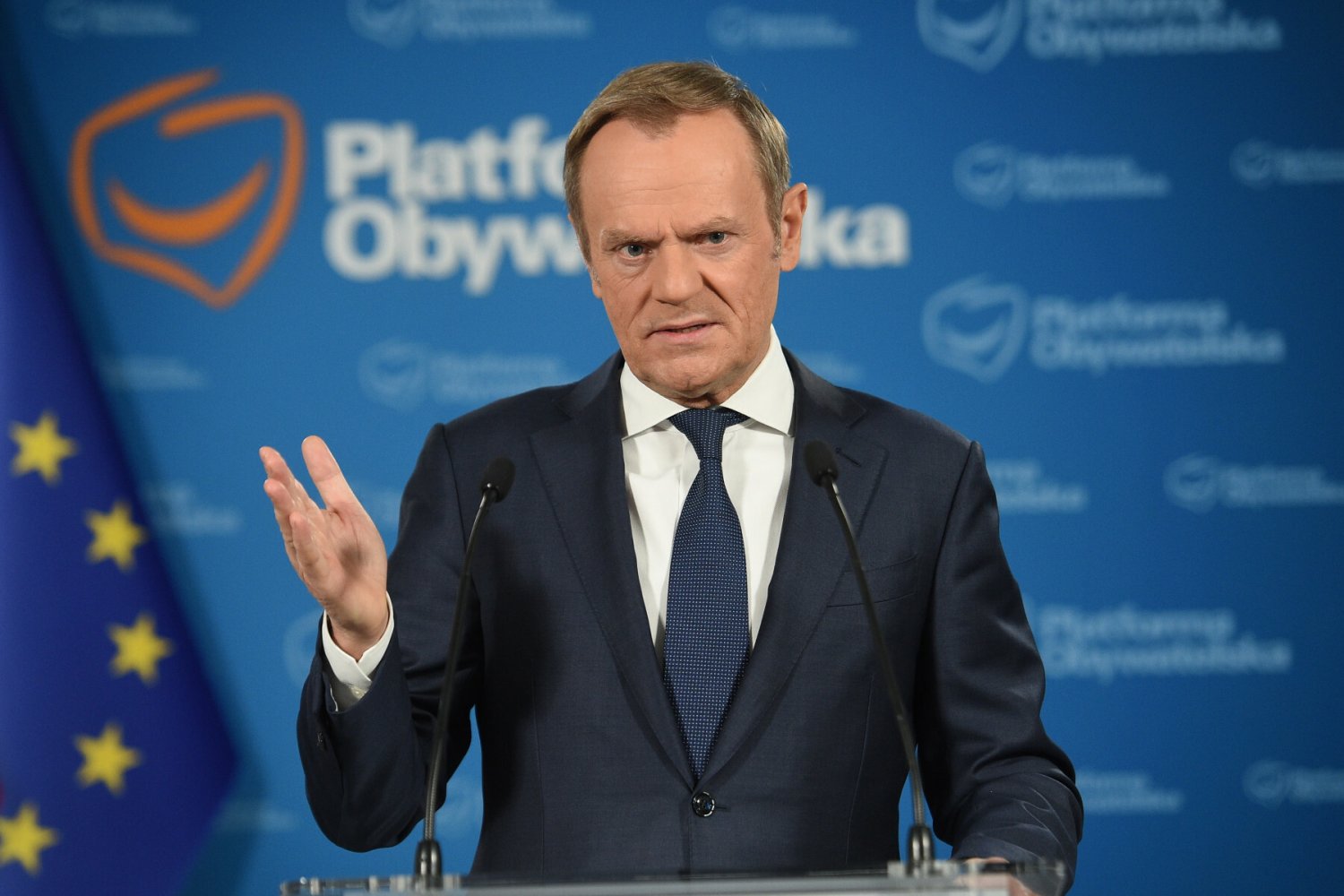 Donald Tusk złożył prezydentowi Warszawy z okazji 50. urodzin.