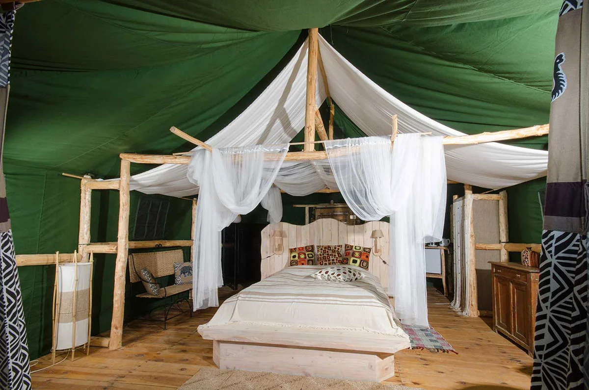 Glamping powstał z myślą o tych, którzy choć bez luksusu podczas urlopu nie mogą się obejść, to jednak mają dość wszędzie tak samo wyglądających hotelowych molochów.