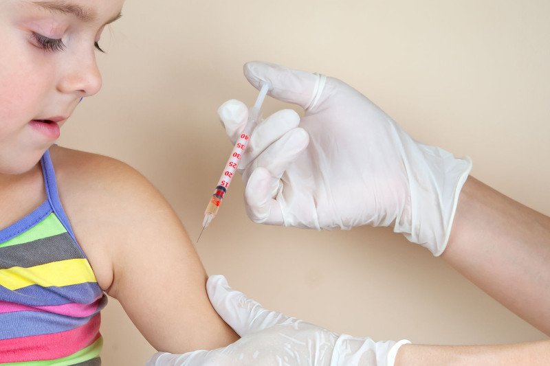 Niepożądane odczyny poszczepienne mogą być zgłaszane przez rodziców.