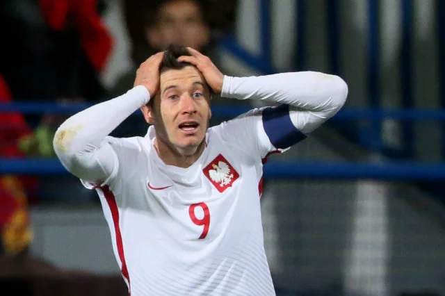 Oszust w dzielnicy Poznania Piątkowie zapłacił stuzłotówką z Robertem Lewandowskim.