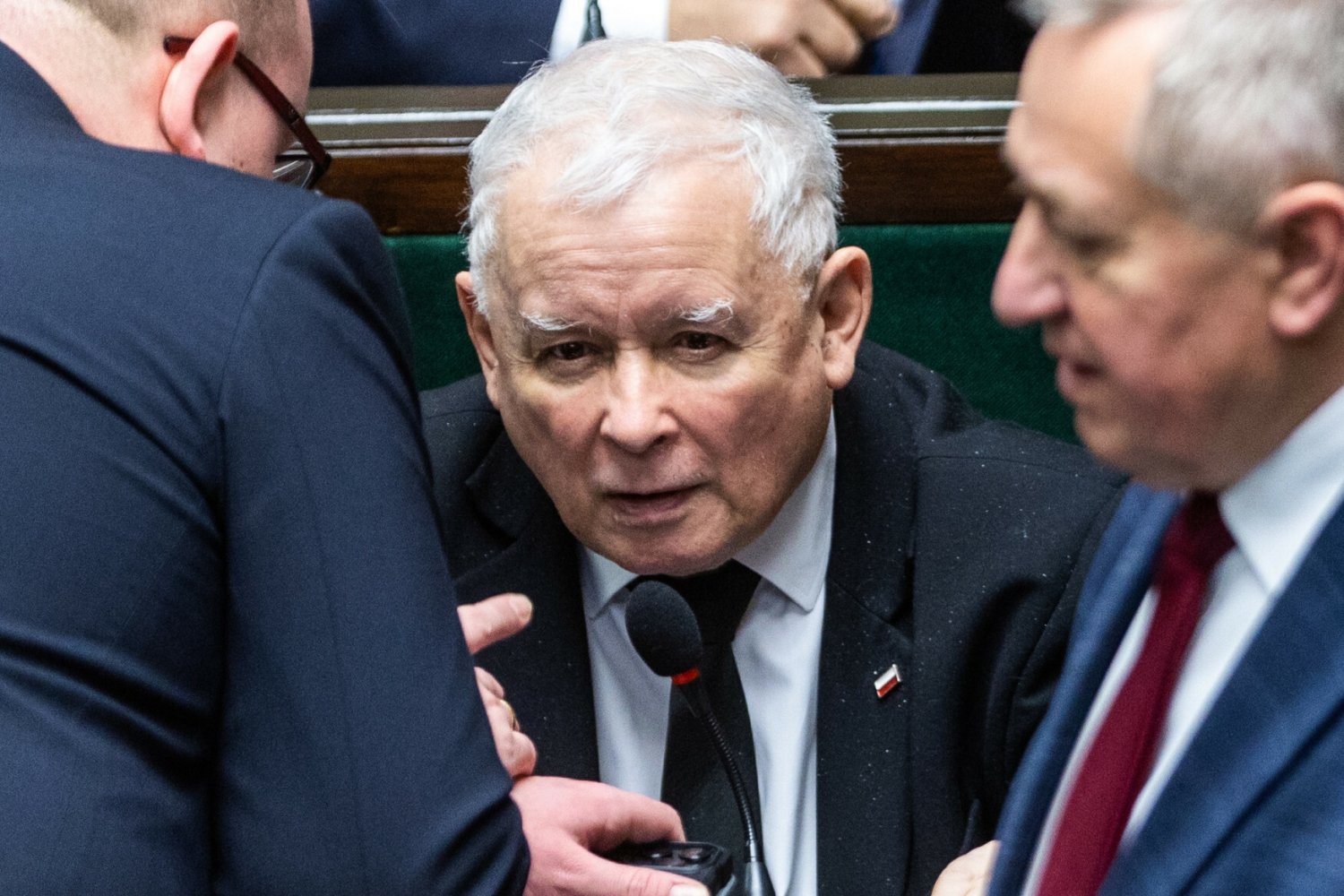 Sondaż. KO znów przegoniła PiS w najnowszym badaniu.