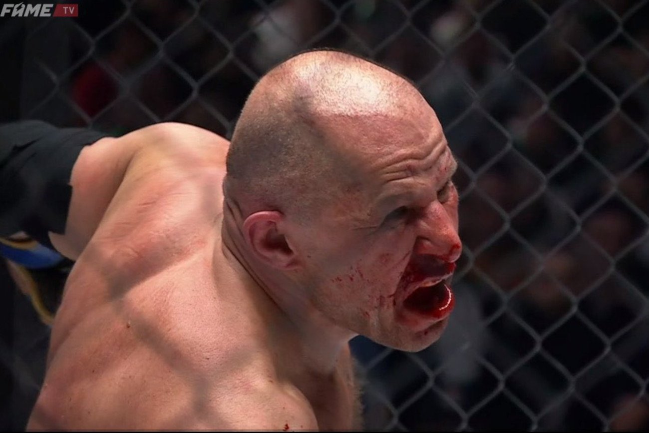 Jacek Murański podczas gali FAME MMA 12 został zdyskwalifikowany m.in. za... ugryzienie przeciwnika.