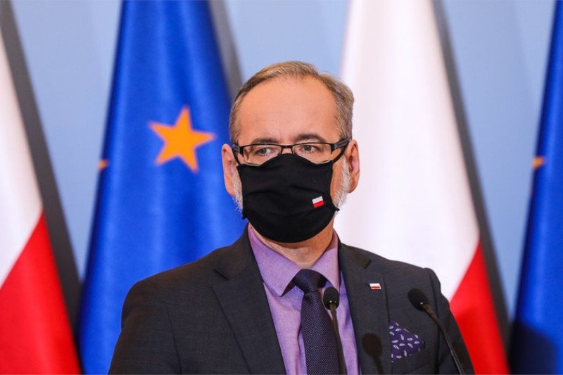 Adam Niedzielski zaprezentował, jak będzie wyglądał program szczepień na covid-19 w Polsce.