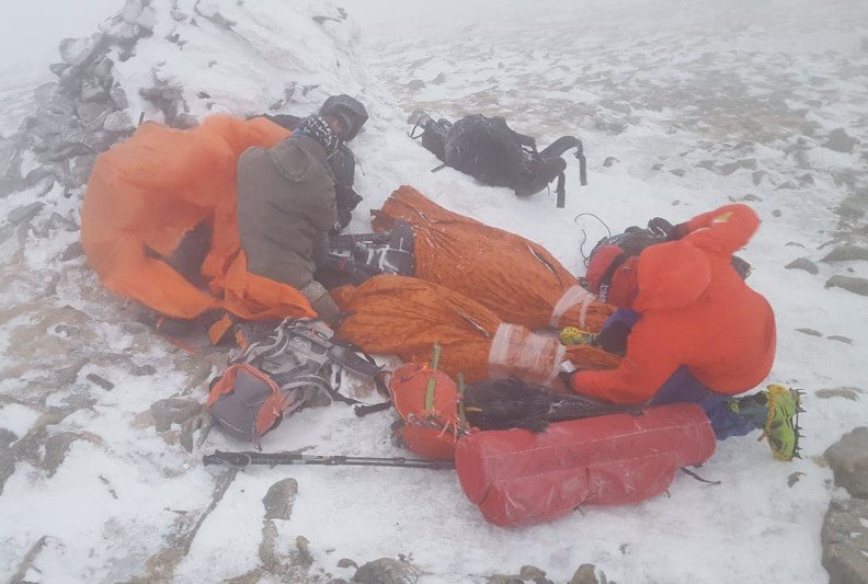 Skomplikowana akcja ratunkowa w Beskidach. 11 turystów trafiło do szpitala.