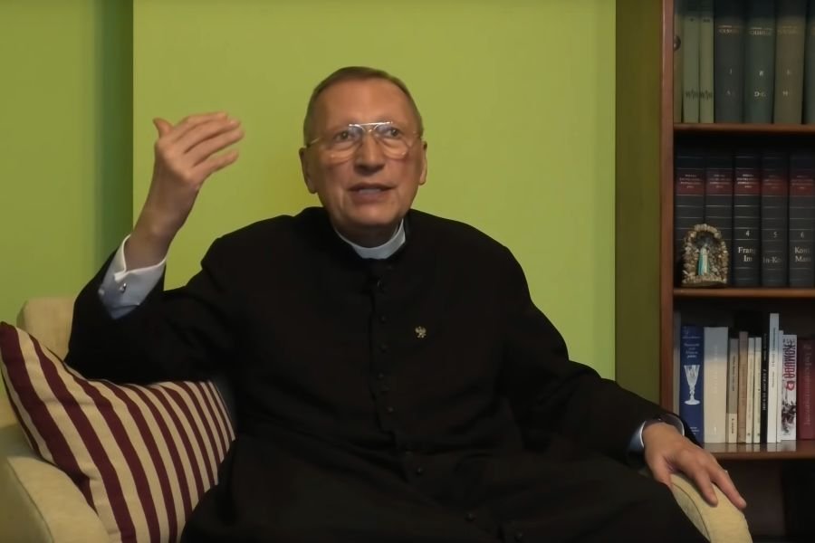Księdza Kneblewskiego czeka poważna operacja i ważna decyzja Watykanu