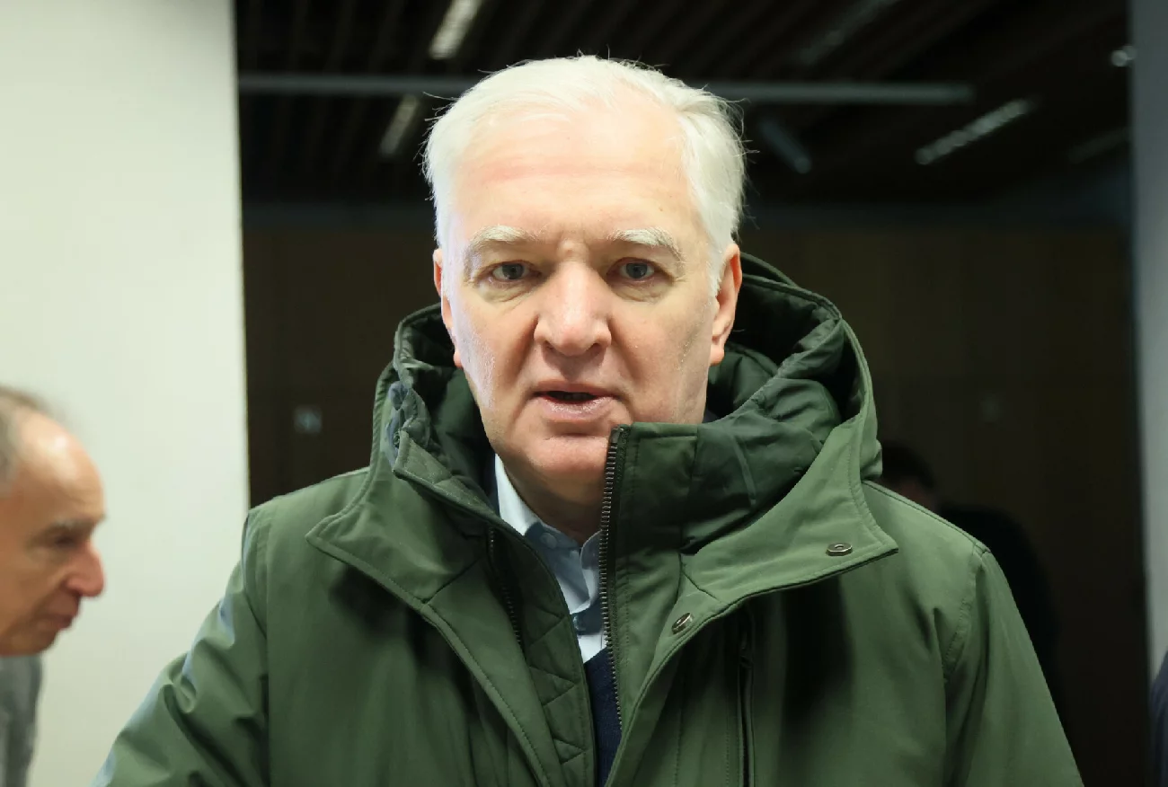 Nerwy w PiS przed przesłuchaniem Gowina. "Bardzo dużo wiemy o kulisach".