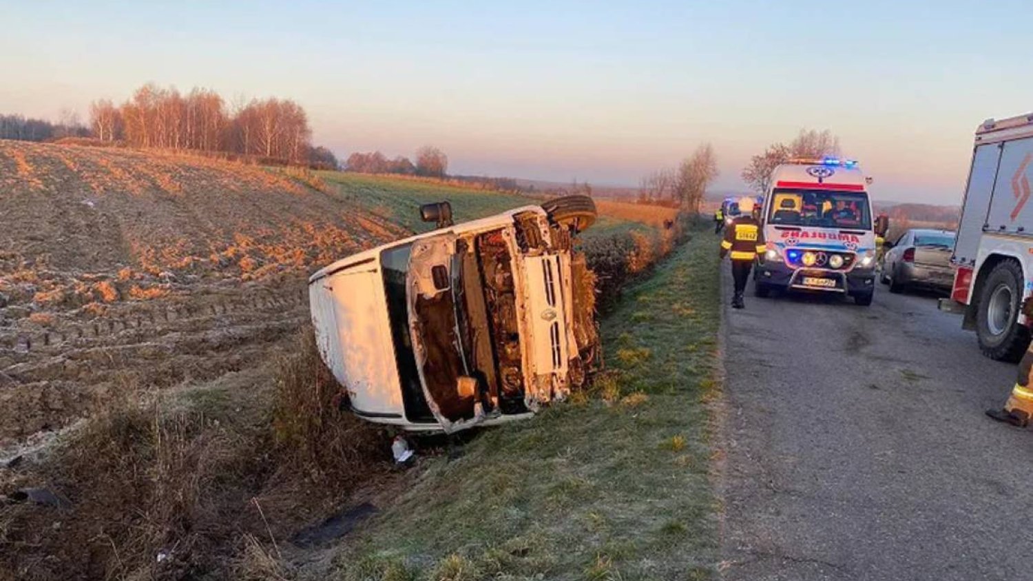 Bus z niepełnosprawnymi dziećmi miał wypadek. Wpadł w poślizg