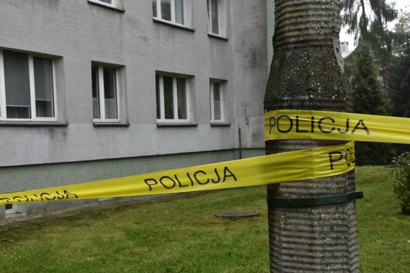 28-latek brutalnie zamordował swoich rodziców.