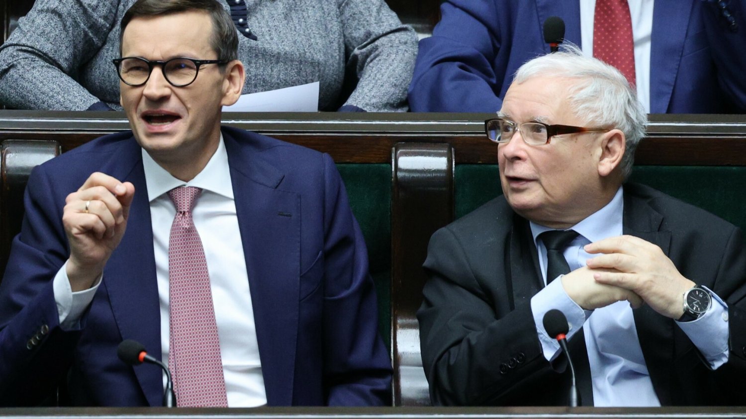 Fatalne notowania dla rządu PiS pokazuje nawet rządowy ośrodek CBOS.
