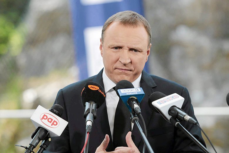 TVP próbuje się bronić po poniedziałkowym materiale w Wiadomościach.