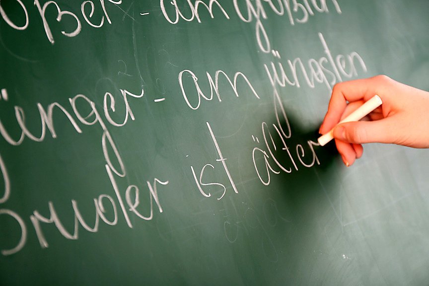 Co było na maturze próbnej z niemieckiego w 2021 roku? Prezentujemy arkusze zadań wraz z kluczem odpowiedzi od Centralnej Komisji Egzaminacyjnej. CKE Matura próbna z niemieckiego (poziom rozszerzony). Arkusze i odpowiedzi