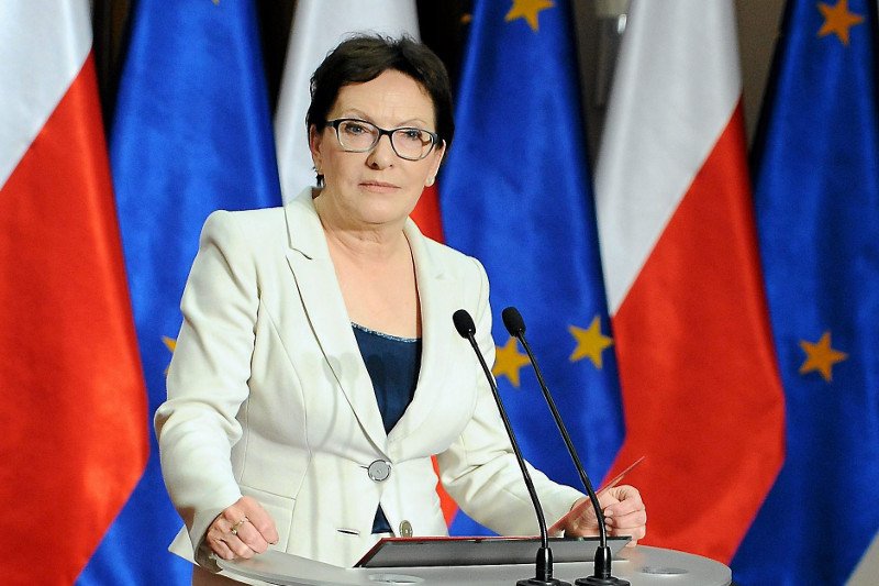 Ewa Kopacz dwoi się i troi, żeby przed jesiennym rozstrzygnięciem do Sejmu przekonać do siebie i Platformy wyborców.