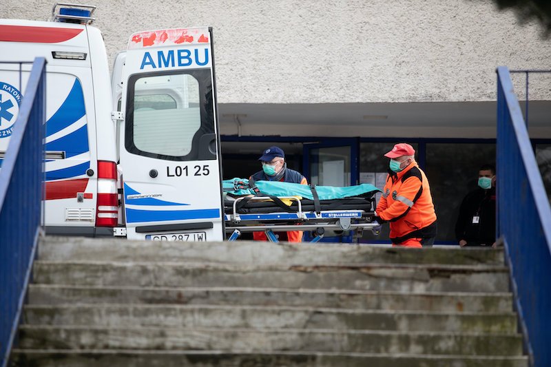 Czwarta ofiara koronawirusa w Polsce.