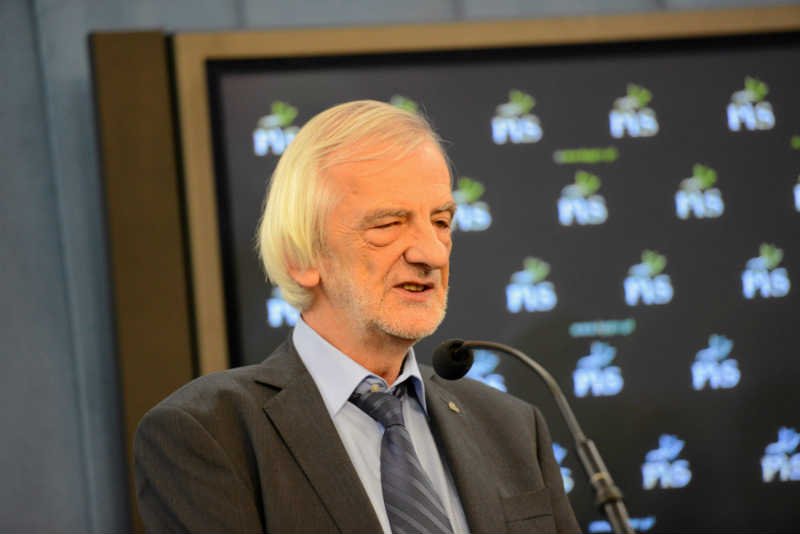 Ryszard Terlecki, szef klubu PiS wprost powiedział, dlaczego PiS zmienia ustawę o mediach publicznych.