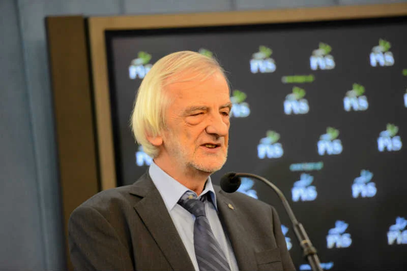 Ryszard Terlecki, szef klubu PiS wprost powiedział, dlaczego PiS zmienia ustawę o mediach publicznych.