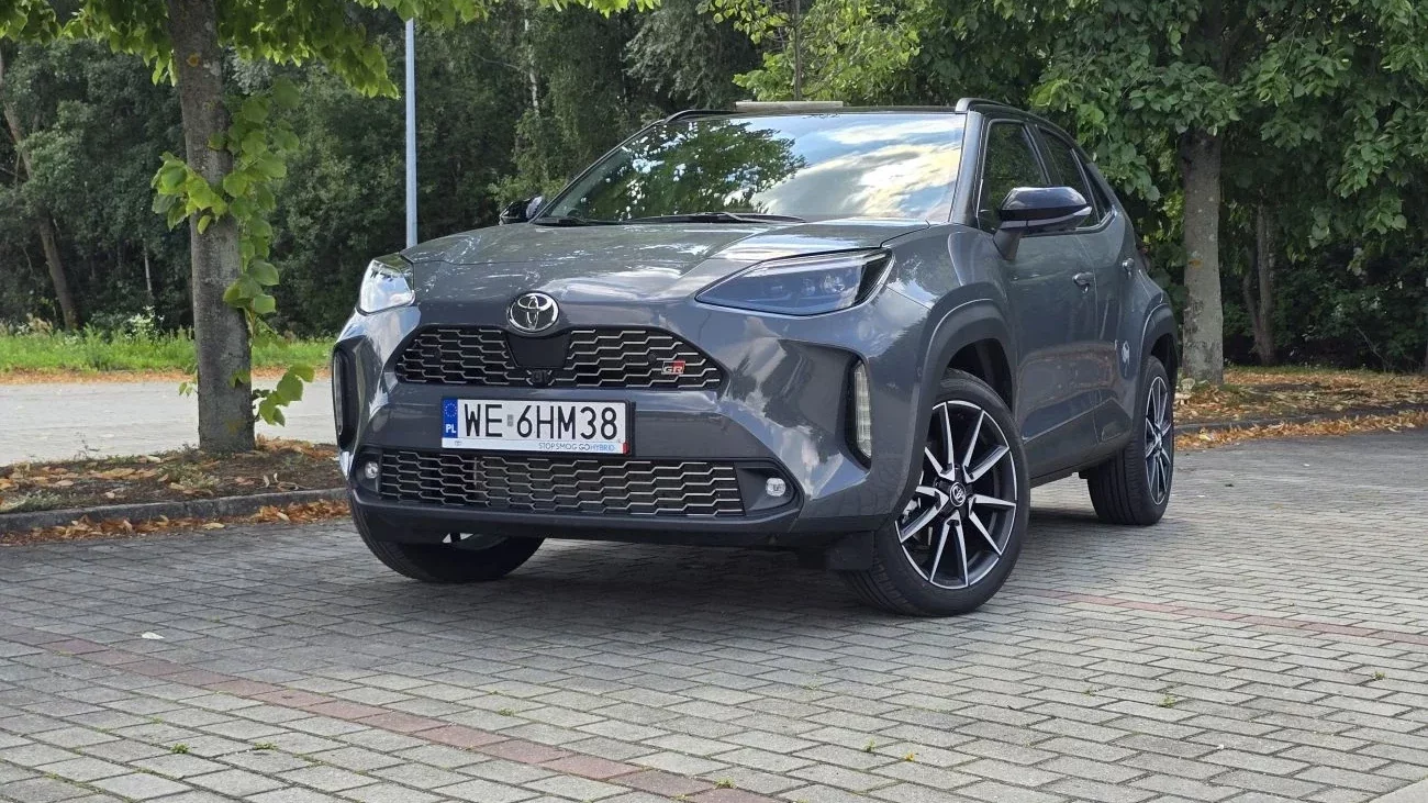 Gratka dla flot w nowej ofercie Toyoty. Kultowy crossover z napędem 4x4 za niecałe 130 tys. zł