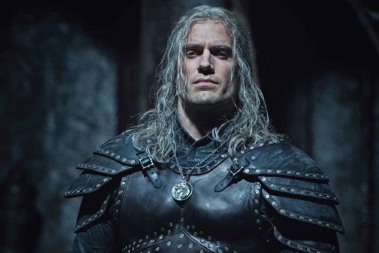 Henry Cavill jako Geralt z Rivii.