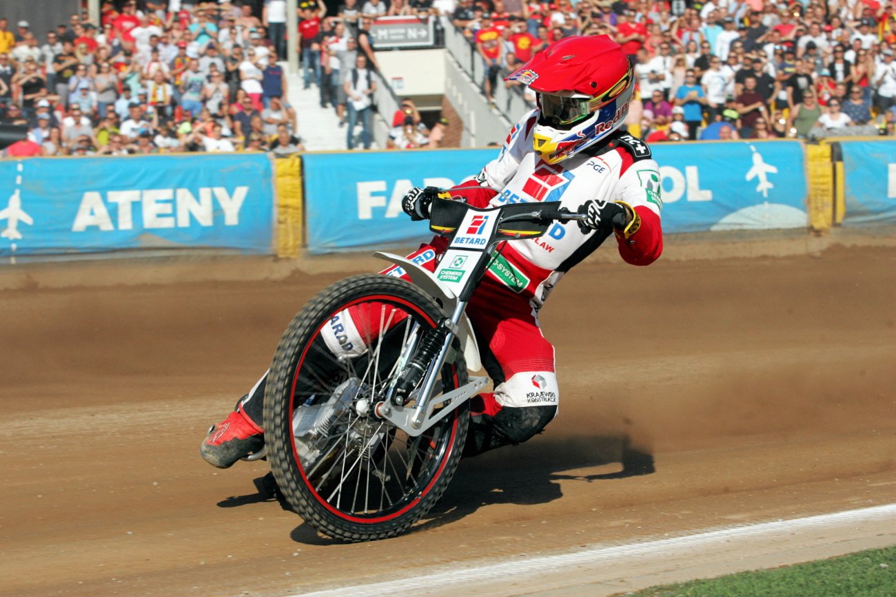 Maciej Janowski wygrał pierwsze w sezonie zawody Grand Prix, które rozegrano w Pradze