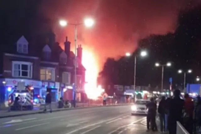 Do silnej eksplozji doszło w Leicester w Anglii. W dwupiętrowym budynku, który się zawalił, znajdował się polski sklep.