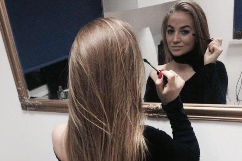 Tą śmiercią interesują się tysiące Polaków. Niekiedy przyjmuje to przykrą dla jej bliskich formę.