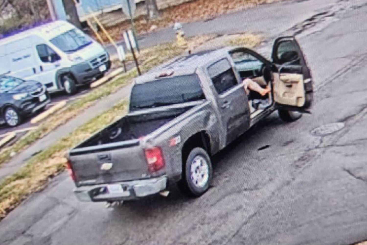 USA. Nagą kobietę w aucie zauważył monitoring. Pilna interwencja policji.