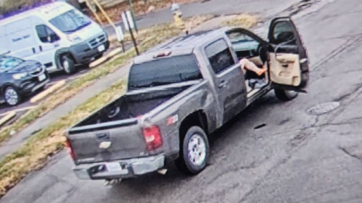 USA. Nagą kobietę w aucie zauważył monitoring. Pilna interwencja policji.