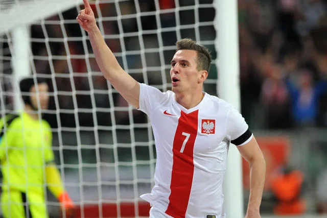 W sieci hejtują Milika po meczu Polska - Niemcy.