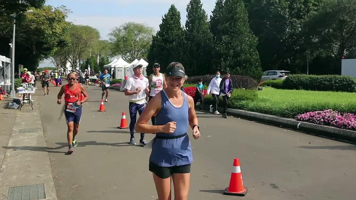 Joanna Zakrzewski została zdyskwalifikowana z ultramaratonu z powodu oszustwa. Joanna Zakrzewski została zdyskwalifikowana z ultramaratonu z powodu oszustwa.