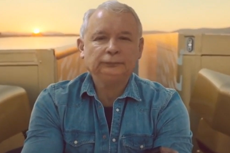 Jarosław Kaczyński w przeróbce reklamy, w której oryginalnie wystąpił Jean-Claude Van Damme.