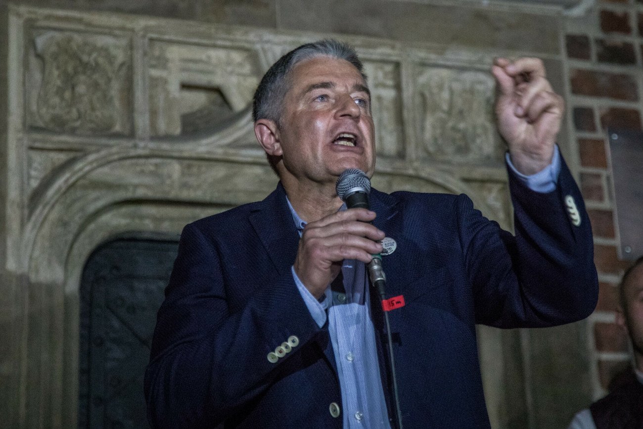 Władysław Frasyniuk został oskarżony o znieważenie polskich żołnierzy