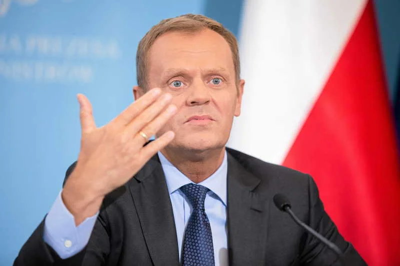 PO już nie chce skręcać w lewo. Z programu na rzecz równego traktowania wycięto kontrowersyjne fragmenty.