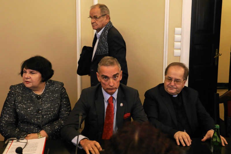 Ojciec Rydzyk nie jest zadowolony z kształtu list wyborczych PiS.