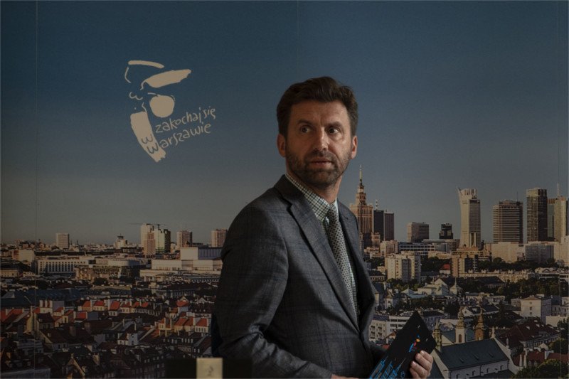 Kamil Dąbrowa wygarnął MEN.