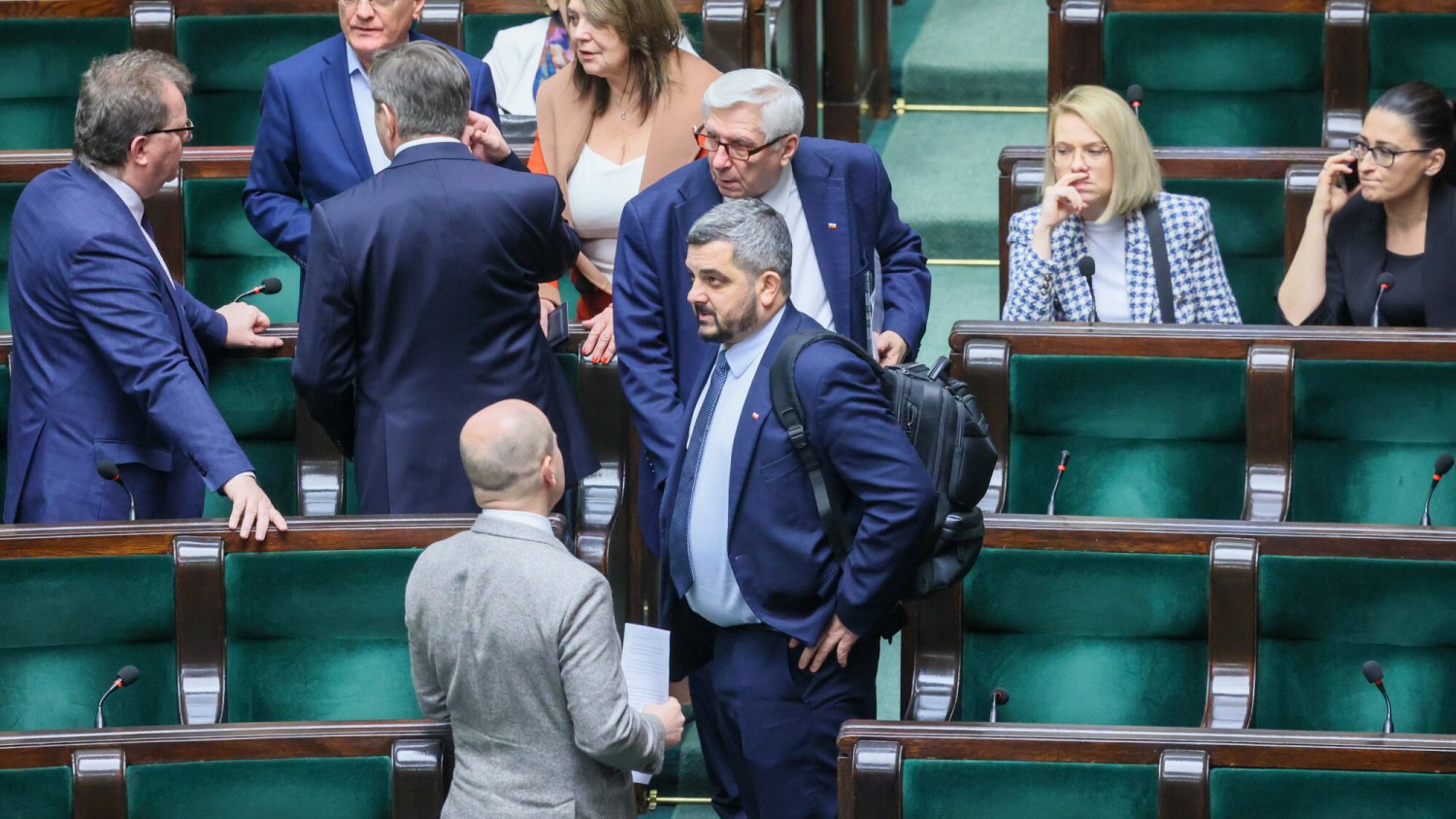 Trwają poszukiwania kandydatów do komisji ds. wpływów rosyjskich. Trwają poszukiwania kandydatów do komisji ds. wpływów rosyjskich.