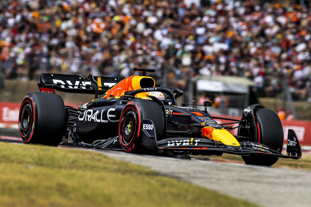 Max Verstappen zwyciężył podczas Grand Prix Węgier. Mistrz świata zanotował genialny start na torze Hungaroring.