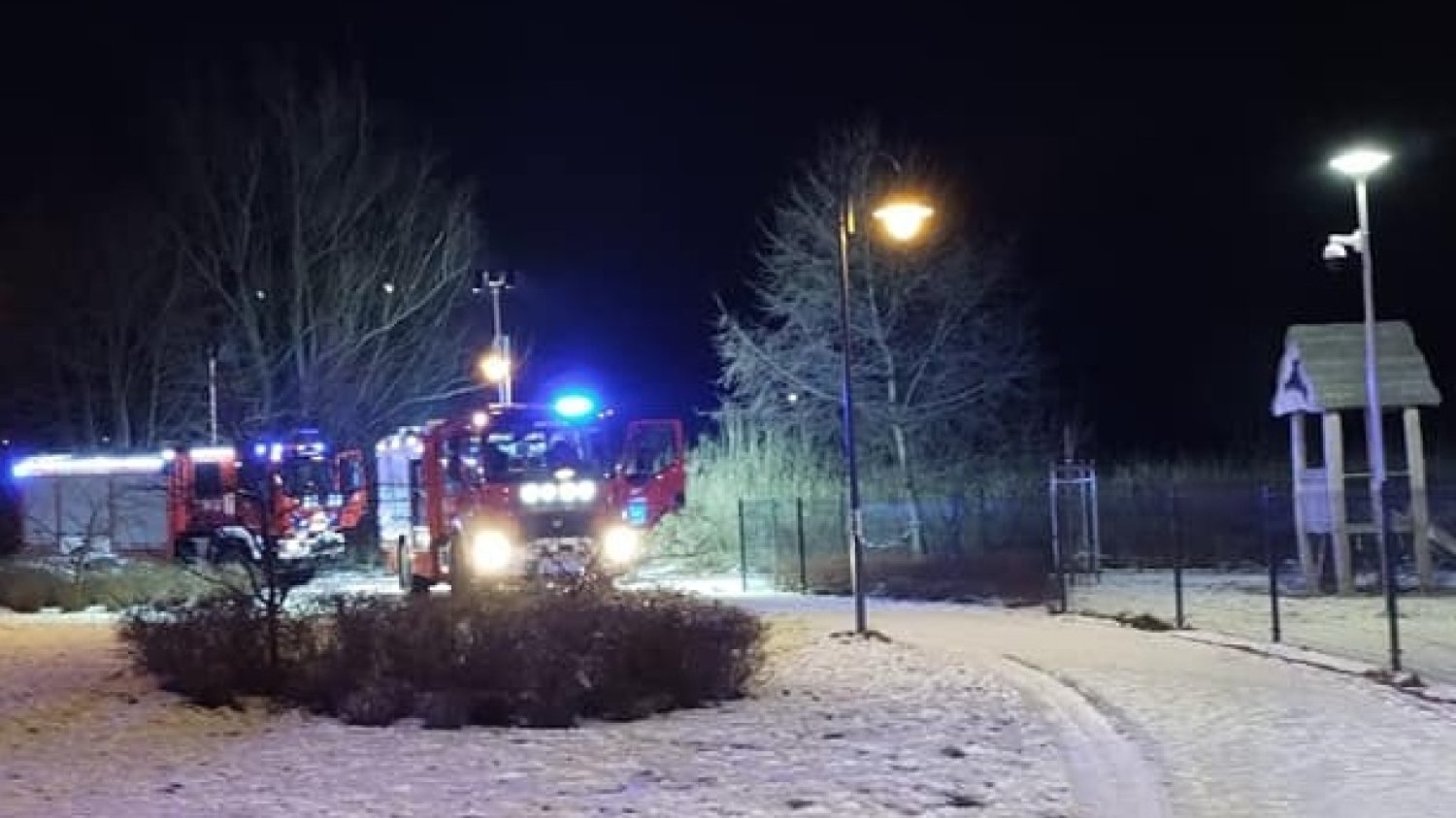 Dramat w Iławie. Lód załamał się pod dwoma 8-latkami.