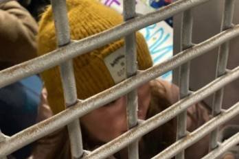 Rosjanie protestują przeciwko wojnie. Putin rozkazał aresztować dzieci