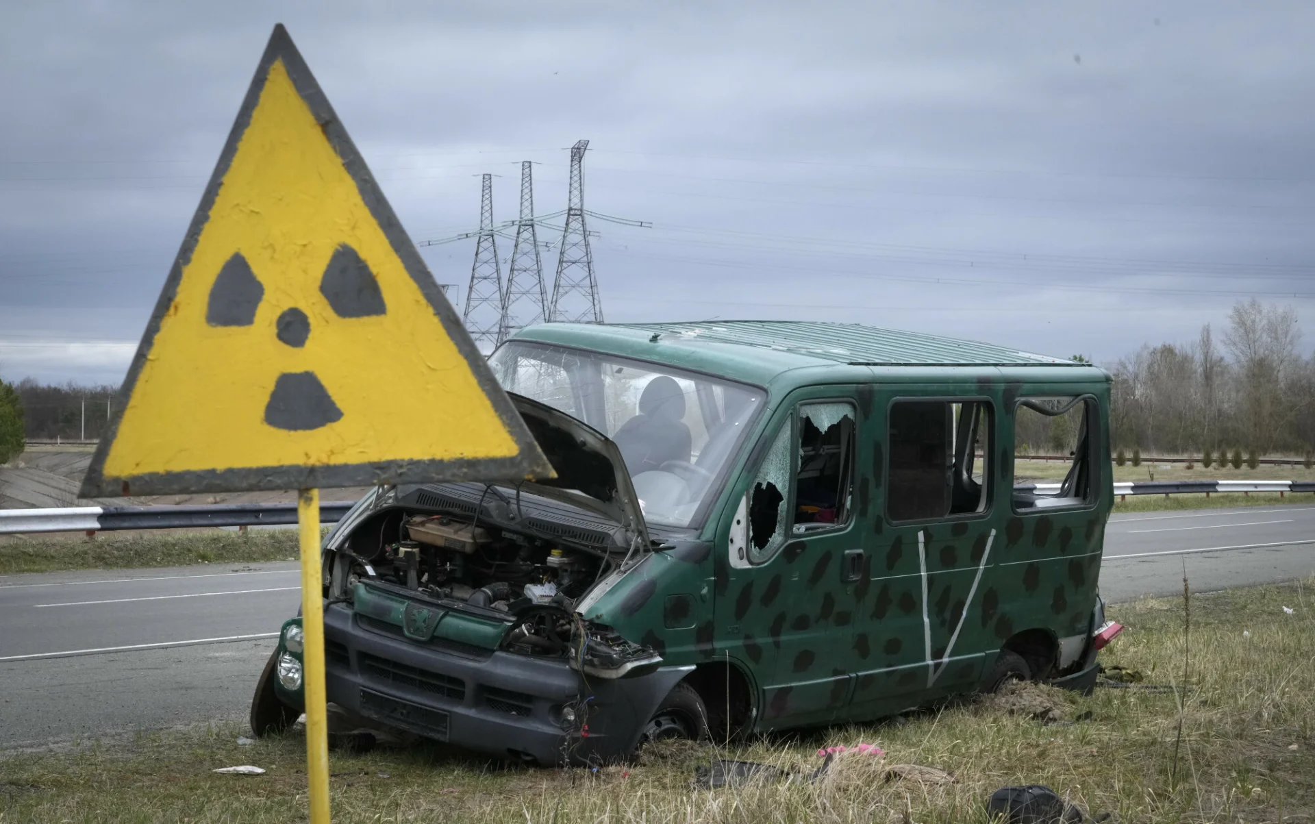 Elektrownia w Czarnobylu niemal doszczętnie zniszczona przez Rosjan. Straty szacuje się na 135 mln dolarów