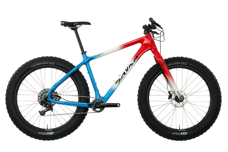 SALSA BEARGREASE CARBON – wypasiony fat bike z włókna węglowego, koszt to ok. 21 000 zł