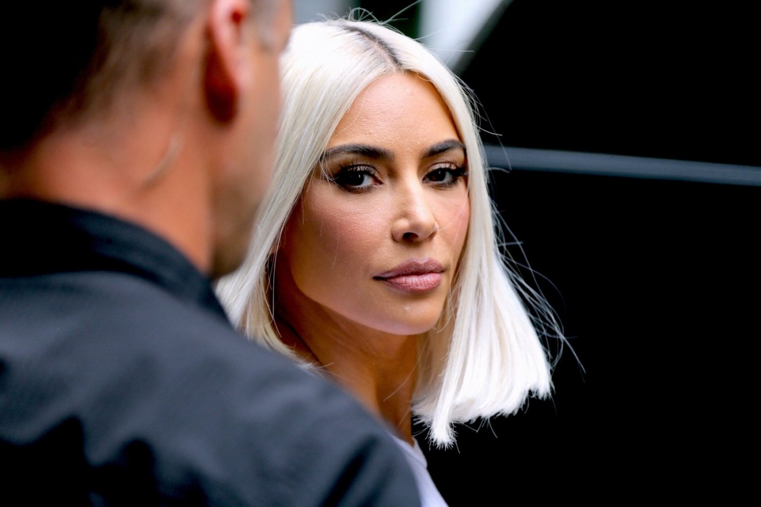 Jakie zabiegi kosmetyczne robiła na swojej twarzy Kim Kardashian? Jakie zabiegi kosmetyczne robiła na swojej twarzy Kim Kardashian?