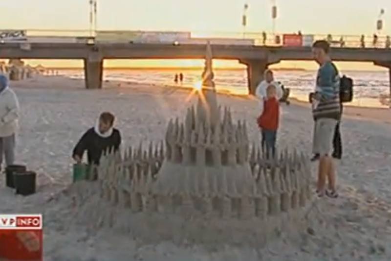 Pan Grzegorz otrzymał 40 tysięcy złotych dotacji za budowanie zamków z piasku