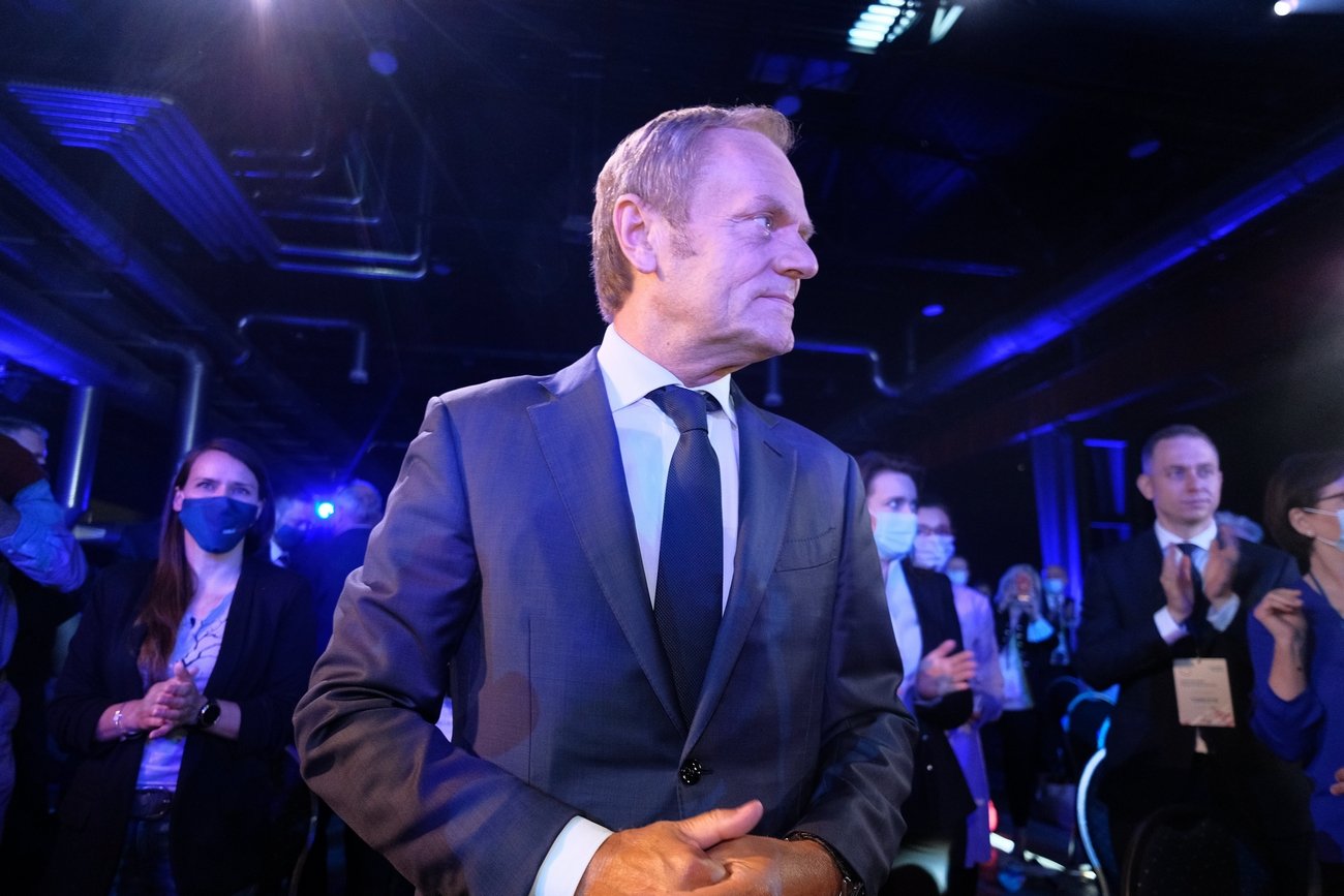Czy Donald Tusk zostanie znowu premierem? Tak jego szansę ocenili Polacy.