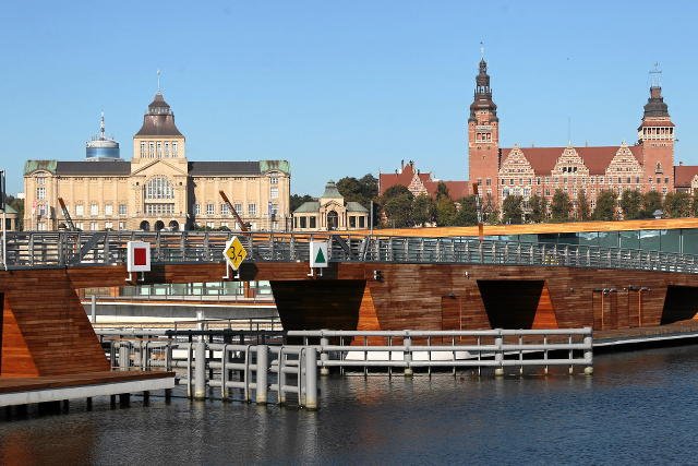 Proponowany nazwa mostu wywołała protest polityków PiS