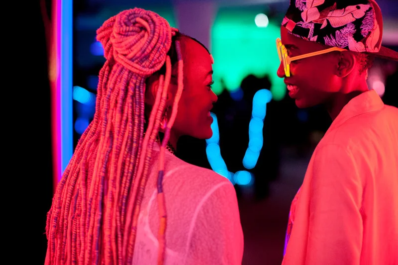 "Rafiki" to opowieść o miłości dwóch młodych Kenijek